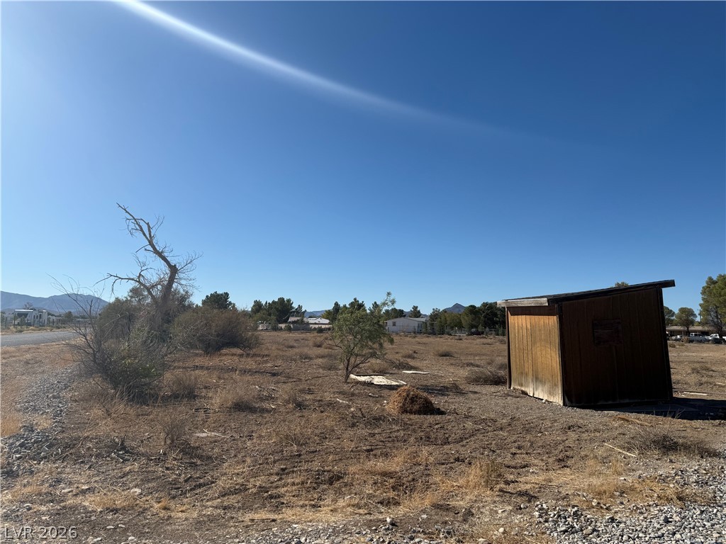 1751 Vondell Drive Property Photo 13
