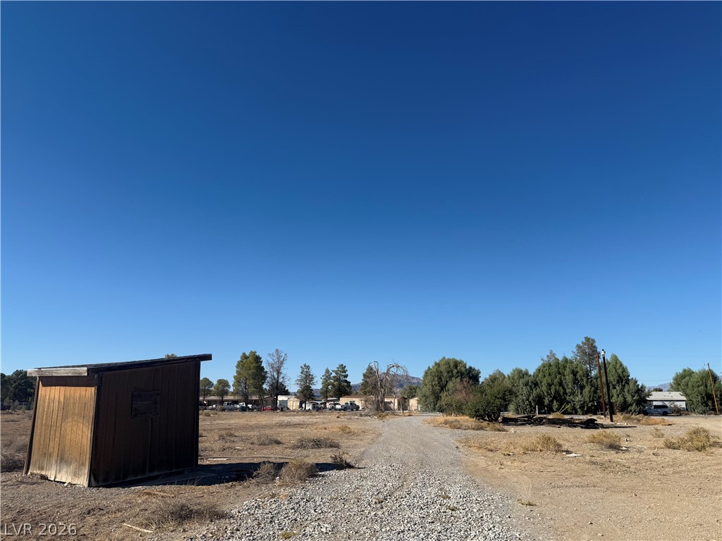 1751 Vondell Drive Property Photo 17