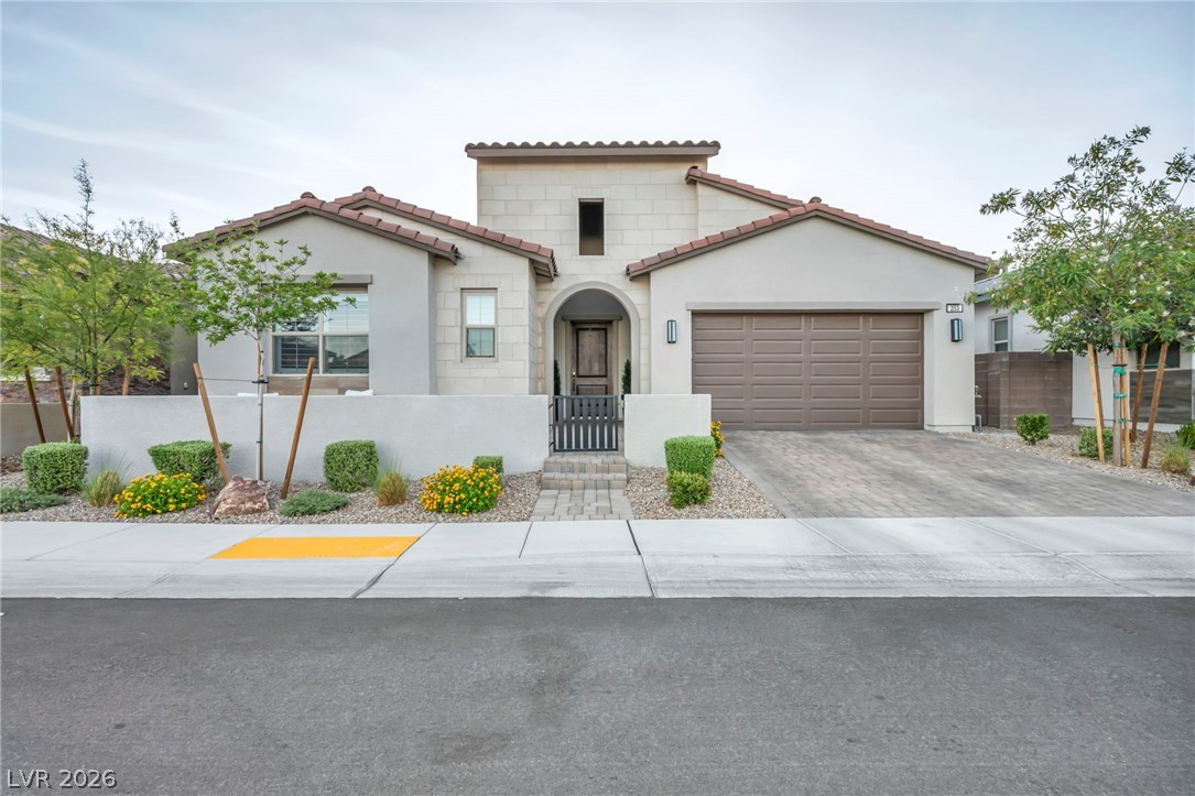 253 Robledo Street Property Photo 11