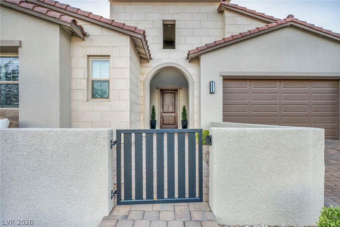 253 Robledo Street Property Photo 12