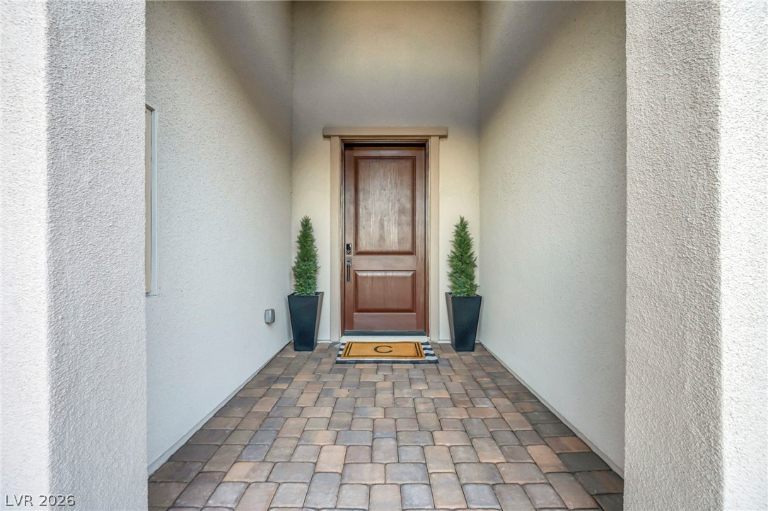253 Robledo Street Property Photo 14