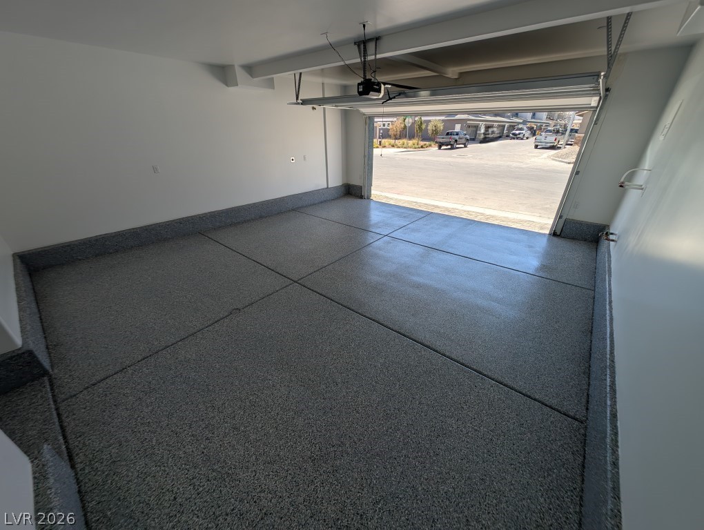 484 Golden Myna Avenue Property Photo 27