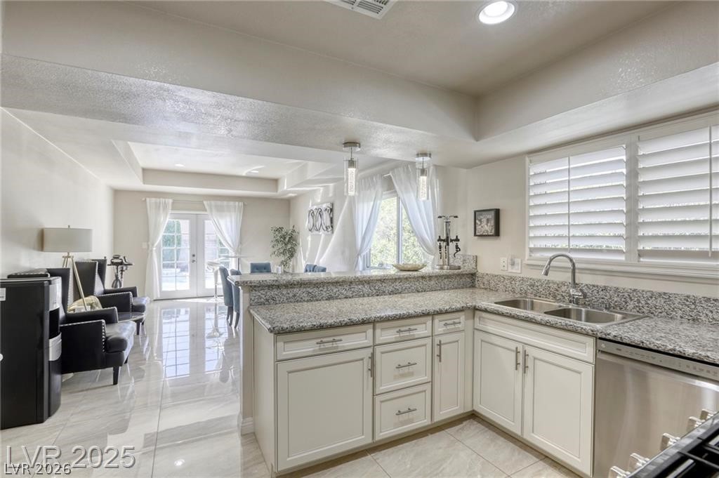 4068 Spitze Drive Property Photo 6
