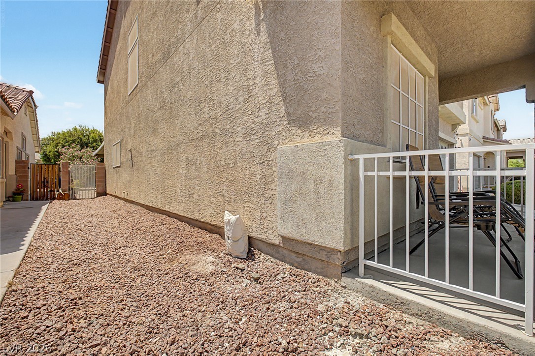 6017 Leaping Foal Street Property Photo 5
