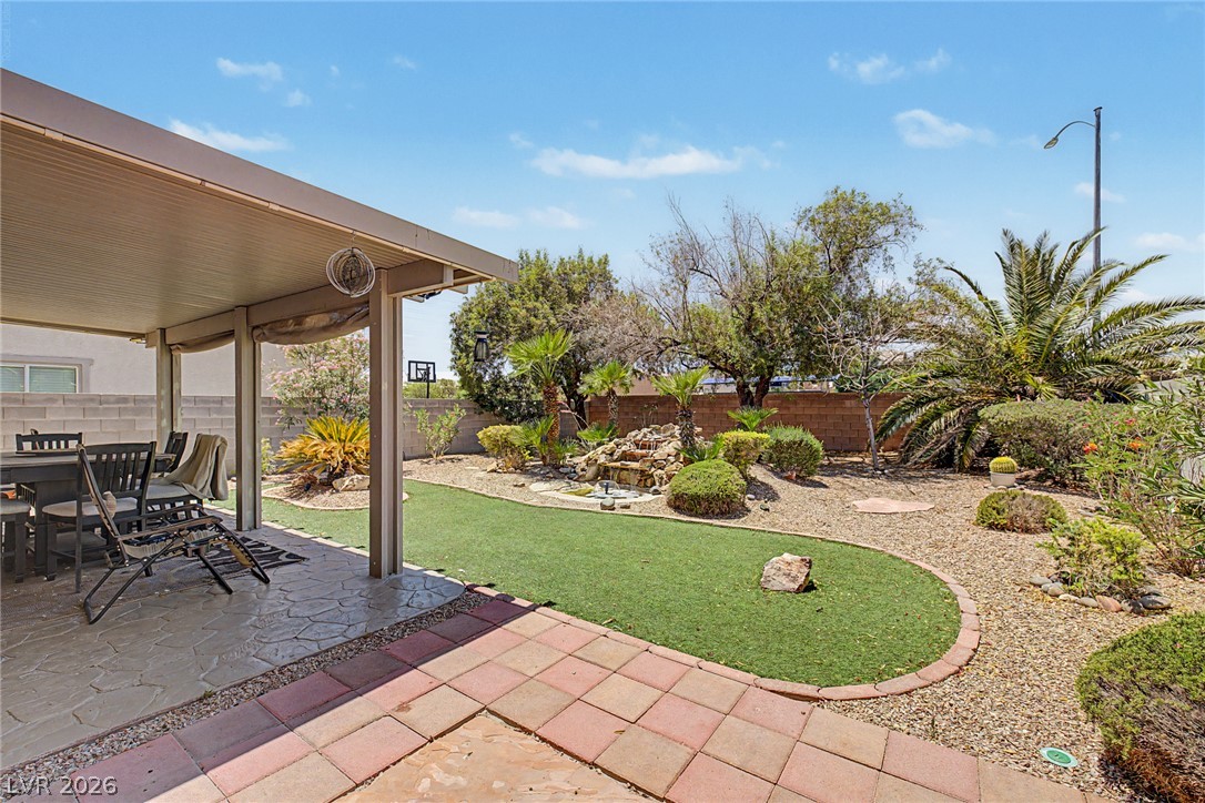 6017 Leaping Foal Street Property Photo 27