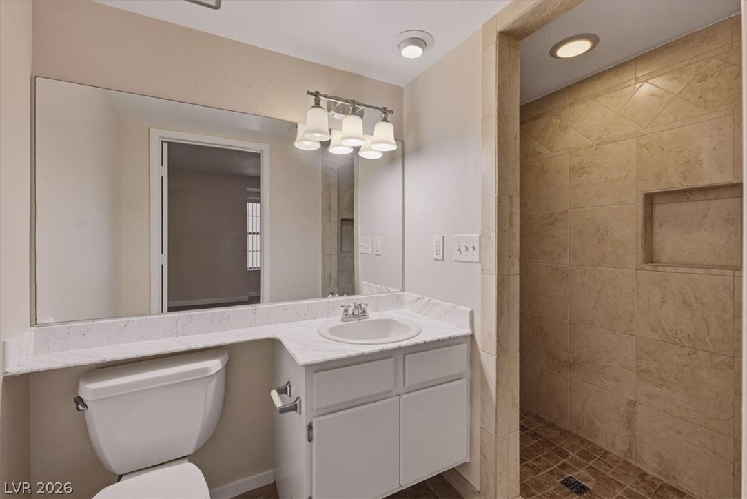 2410 Pickwick Drive Property Photo 11