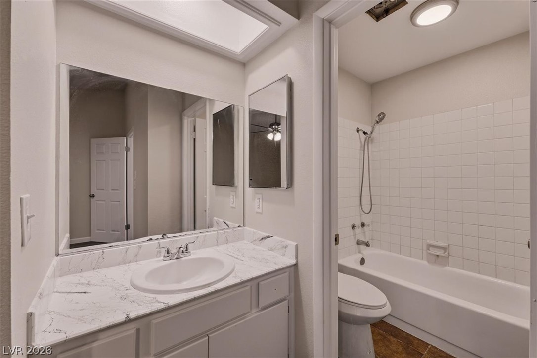 2410 Pickwick Drive Property Photo 20