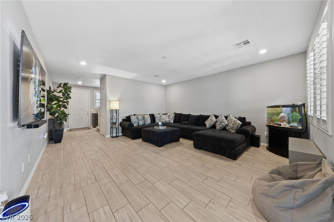 3854 Stadium Avenue Property Photo 5