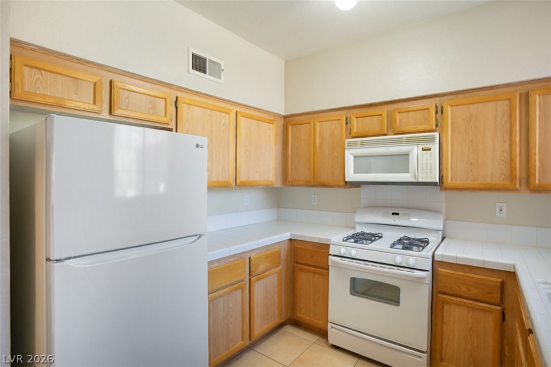 7632 Pacific Hills Avenue 203 Property Photo 10
