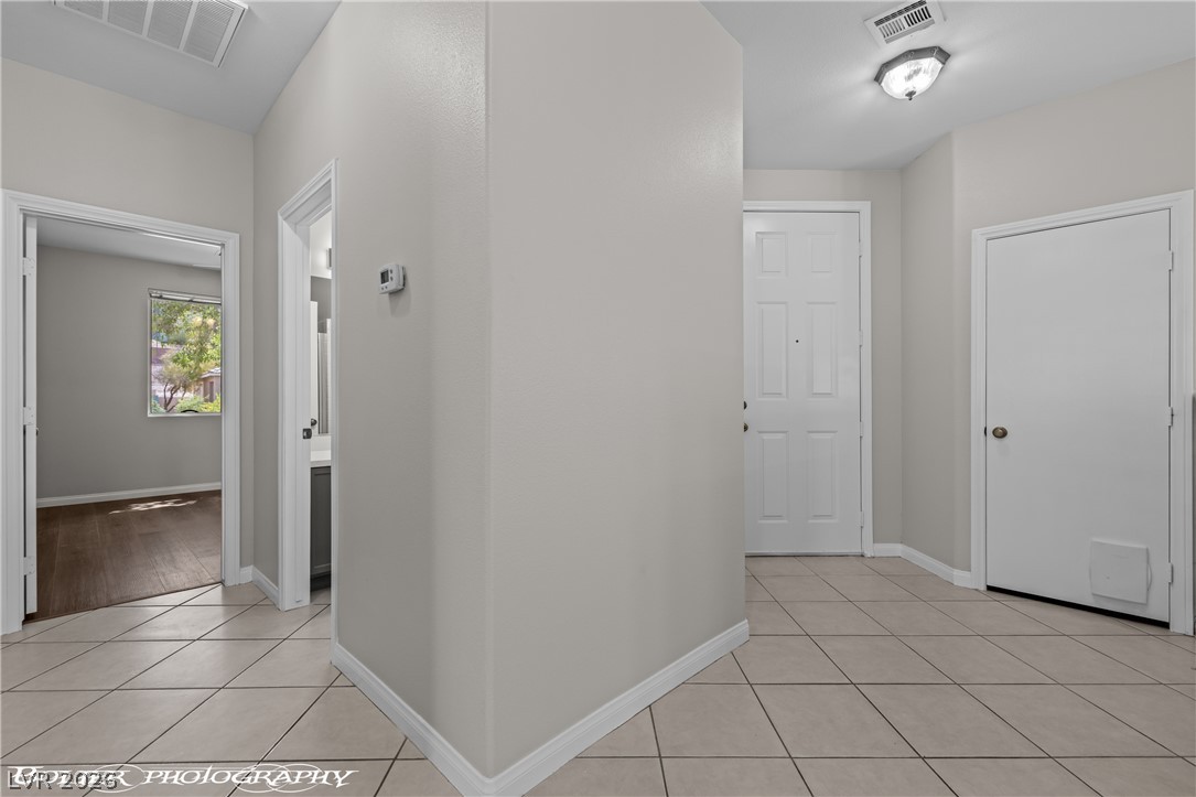 471 Canyon View Way Property Photo 10