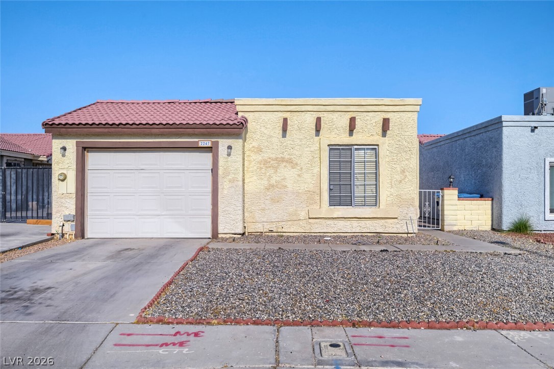 2247 Sierra Sunrise Street Property Photo 2