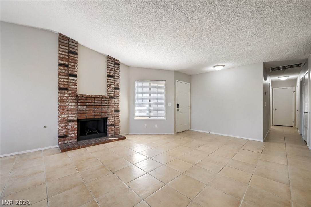2247 Sierra Sunrise Street Property Photo 3