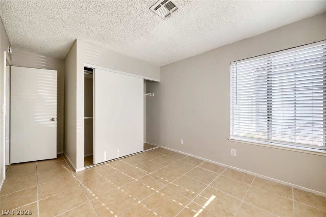 2247 Sierra Sunrise Street Property Photo 19