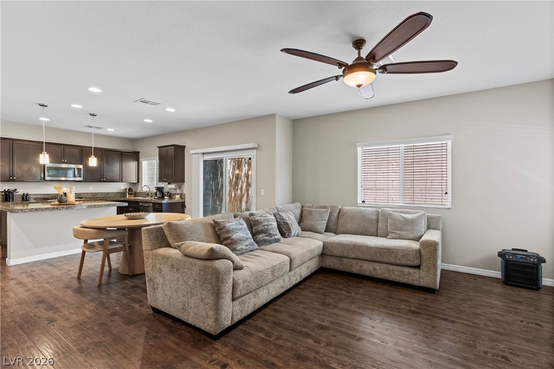 10746 Fenway Park Avenue Property Photo 3