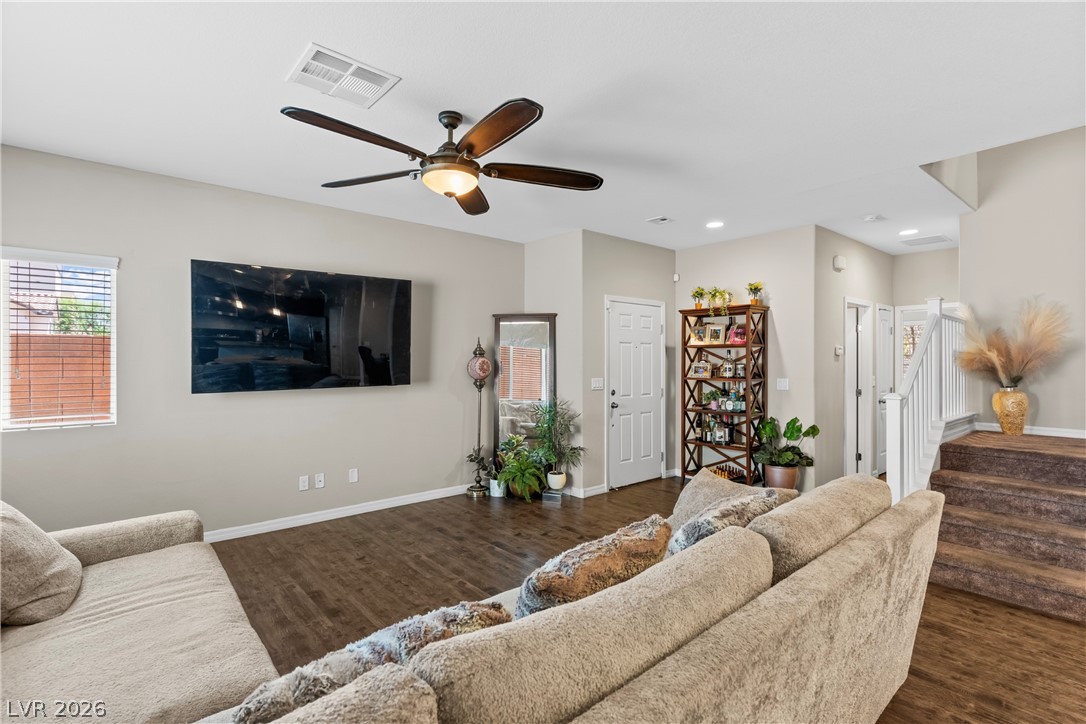 10746 Fenway Park Avenue Property Photo 5
