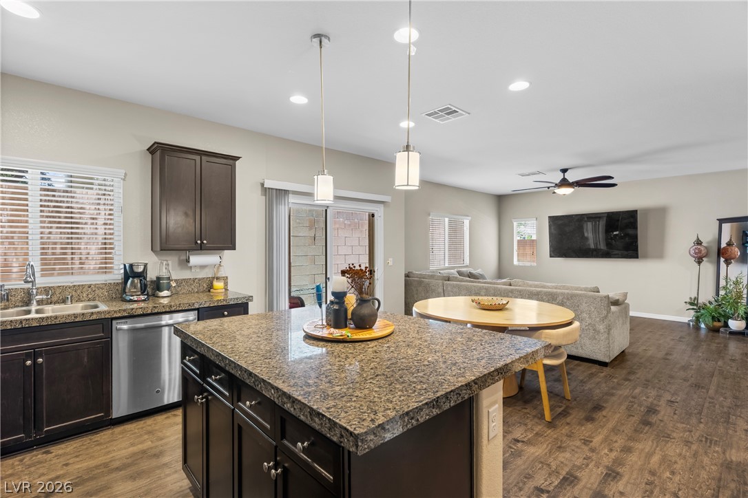 10746 Fenway Park Avenue Property Photo 8