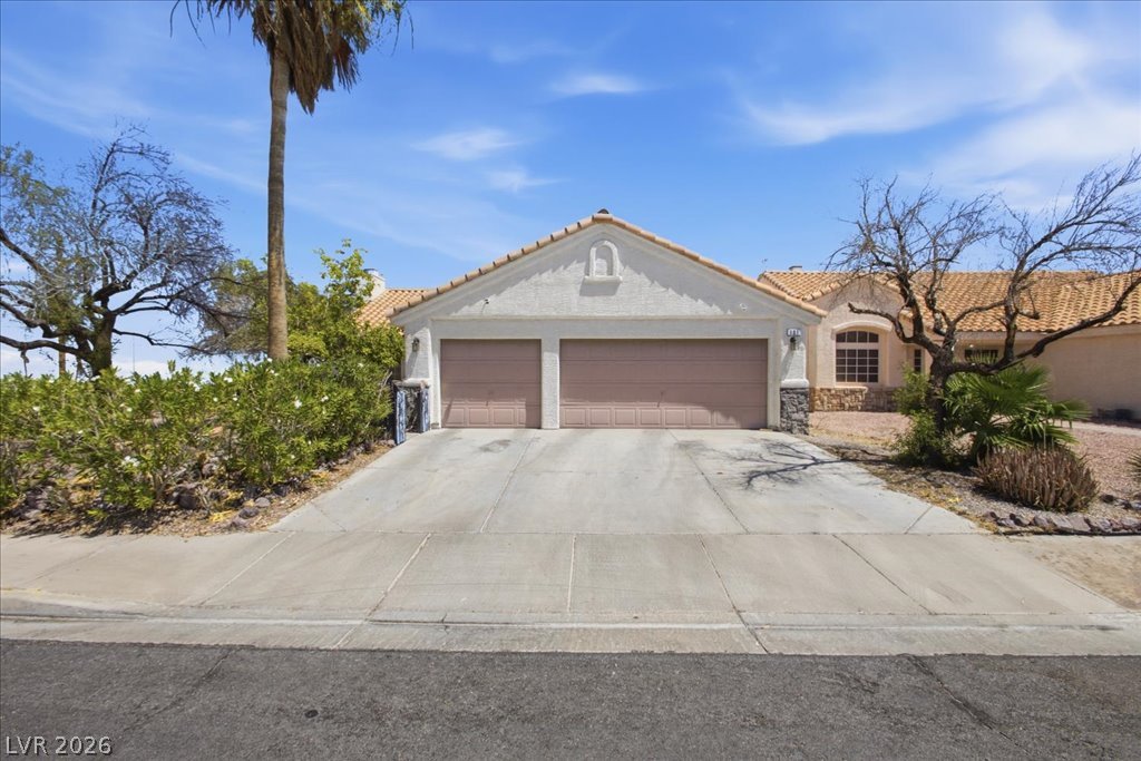 101 Aruba Isle Drive Property Photo 1