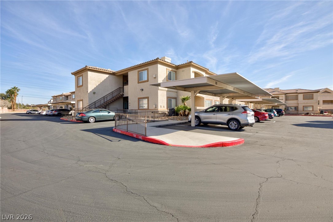 8725 West Flamingo Road 109 Property Photo 28