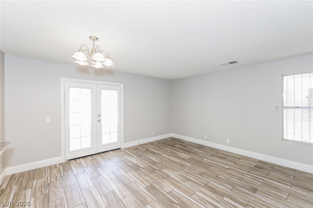 1909 Dry Falls Street Property Photo 8
