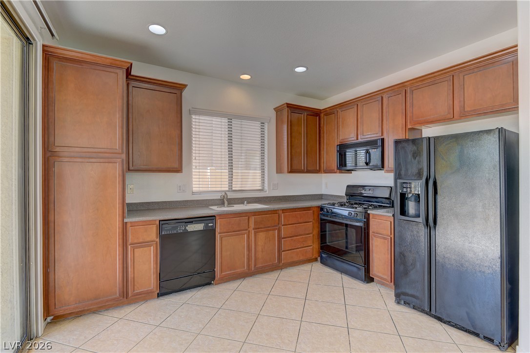 5536 Overlook Valley Street Property Photo 7