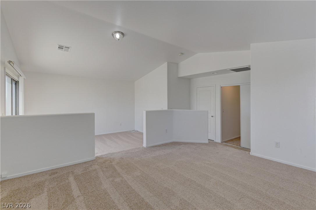 5536 Overlook Valley Street Property Photo 14