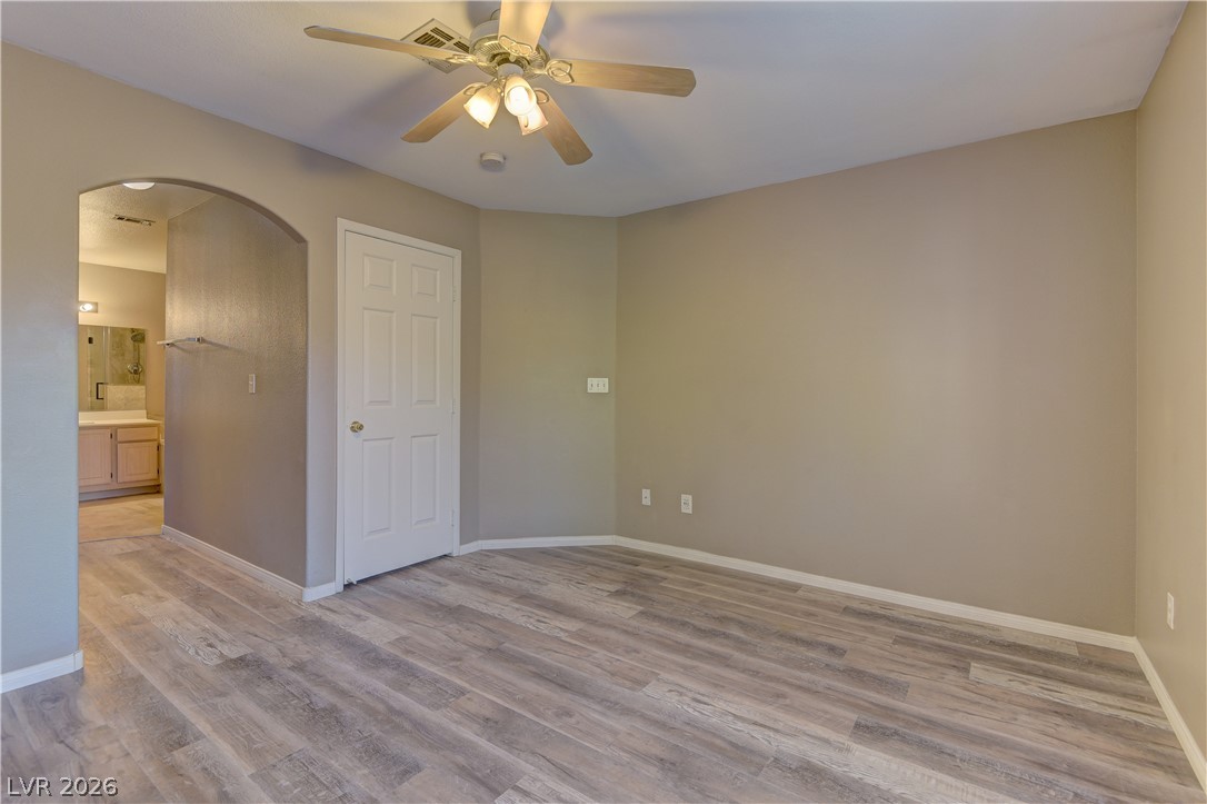 3950 South Sandhill Road 121 Property Photo 15