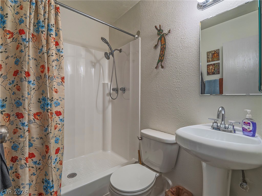 730 Royal Crest 422 Property Photo 21