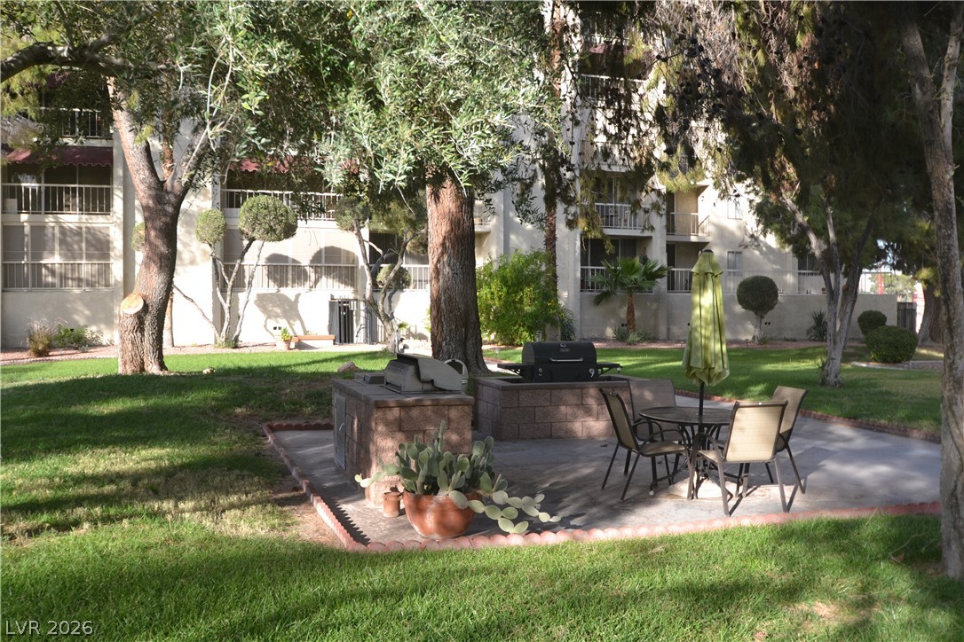 730 Royal Crest 422 Property Photo 33