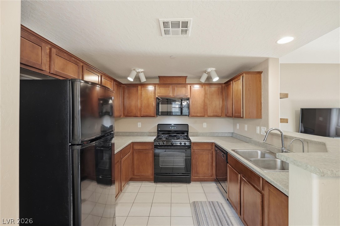 6868 Sky Pointe Drive 1053 Property Photo 7