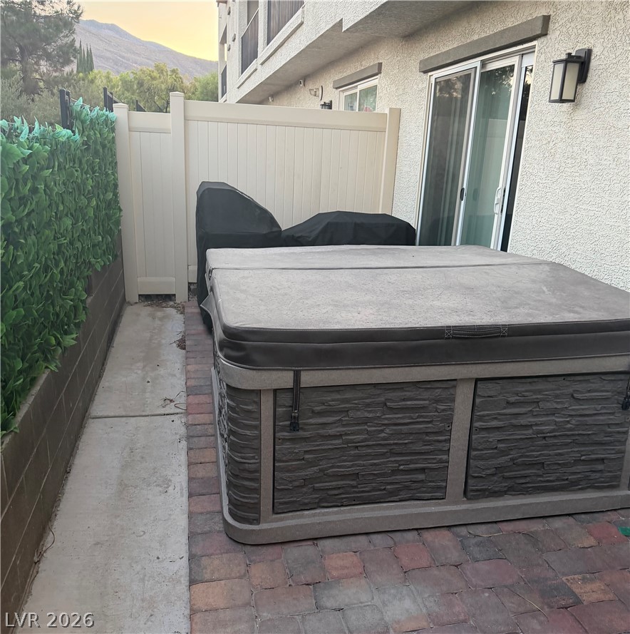 10079 Vibrant Moon Avenue Property Photo 3