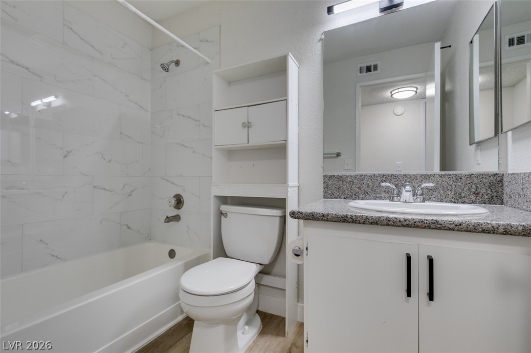 5260 Mission Monterey Lane 208 Property Photo 11