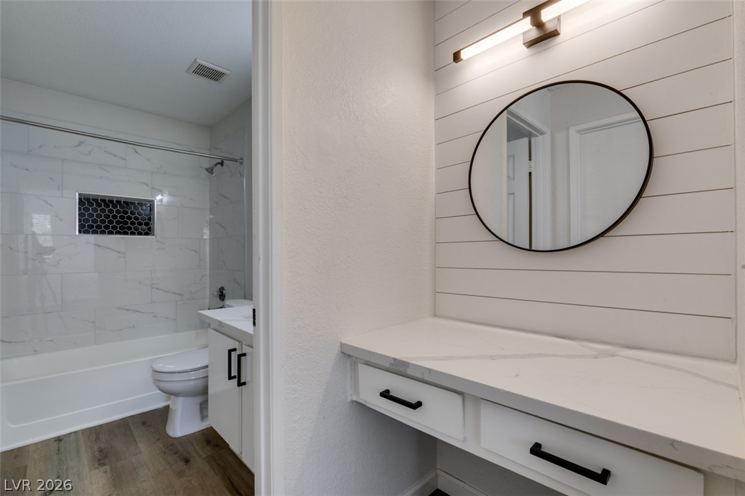 5260 Mission Monterey Lane 208 Property Photo 14