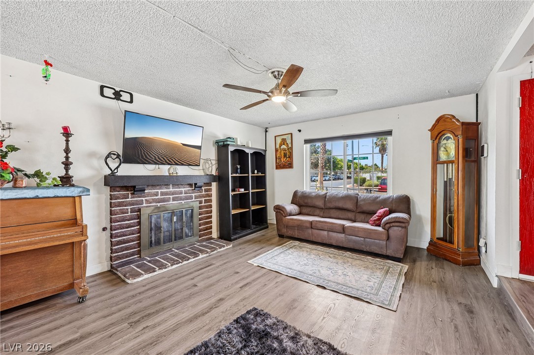 6833 High Bluff Way Property Photo 10