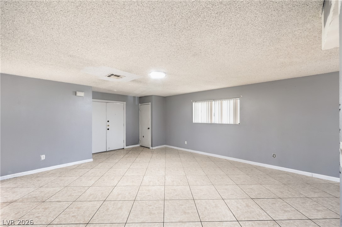 3333 Racquet Street Property Photo 9