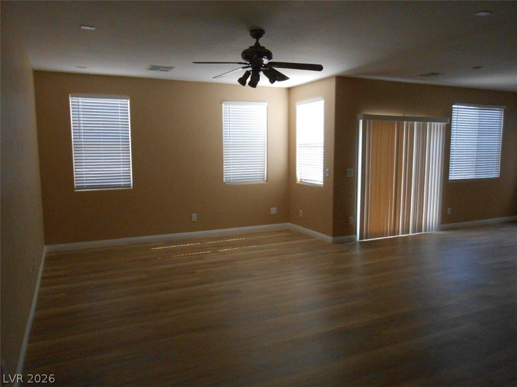 8339 Waylon Property Photo 3