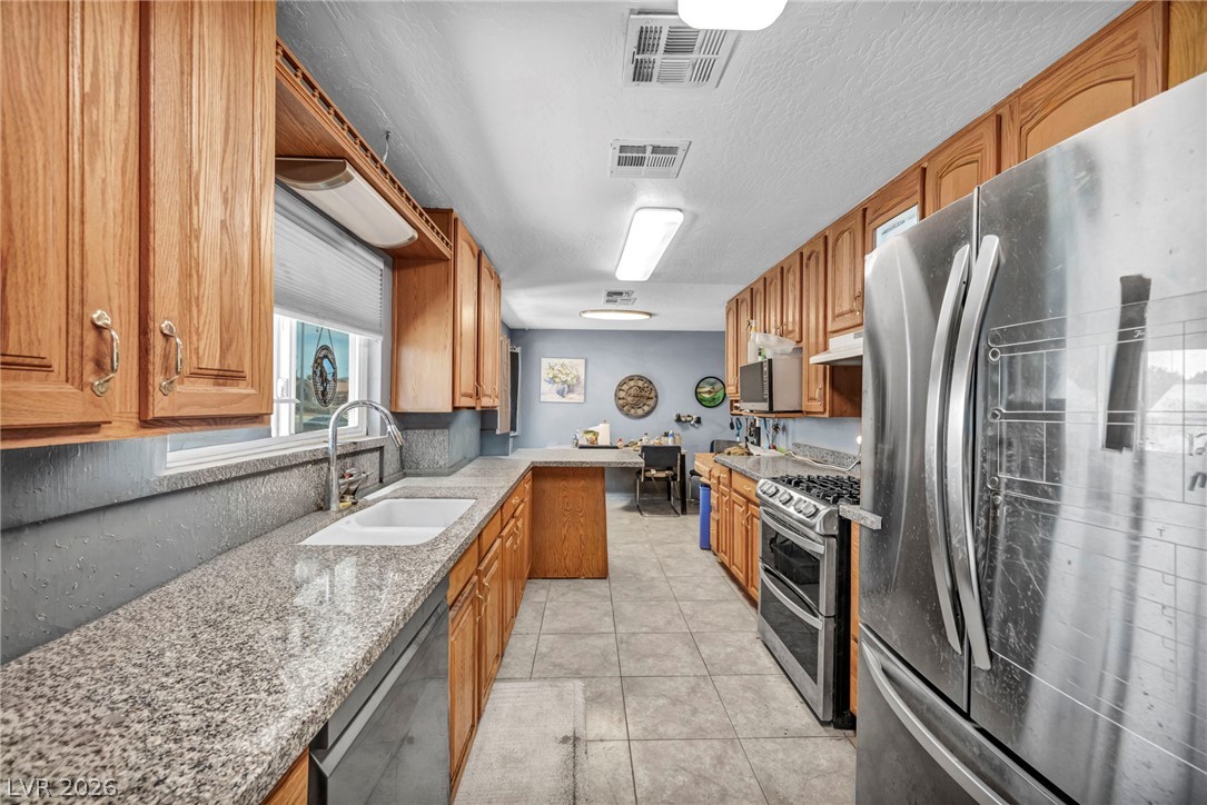 839 Park Lane Property Photo 7