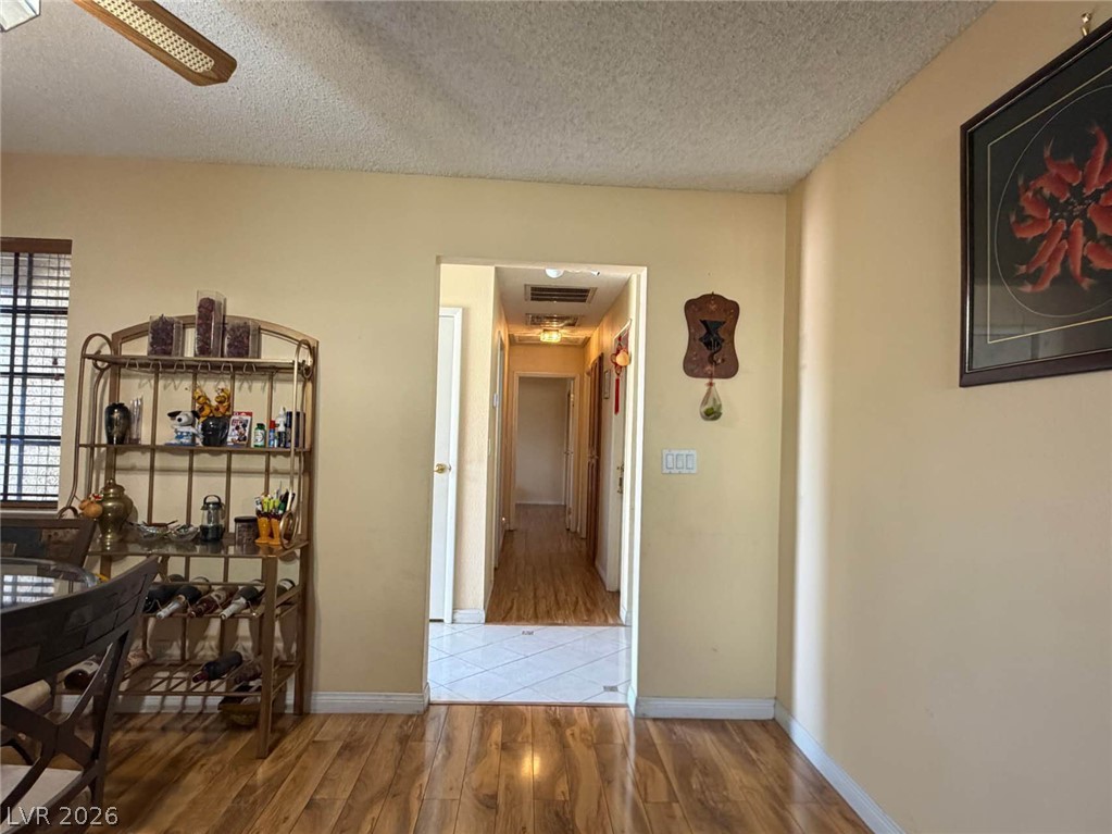 5724 West Viking Road Property Photo 13