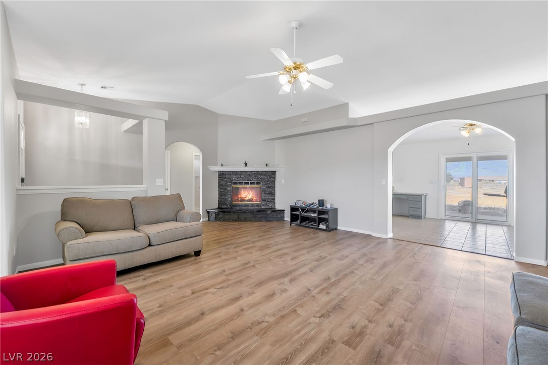 2620 Sagebrush Avenue Property Photo 8
