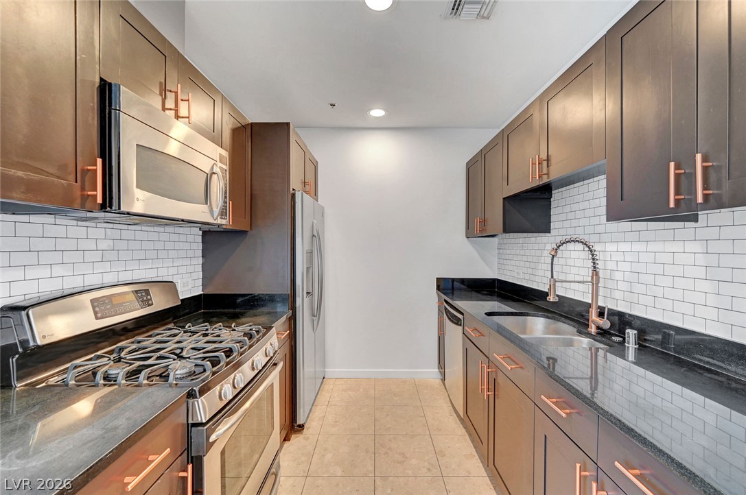 4575 Dean Martin Drive 602 Property Photo 15