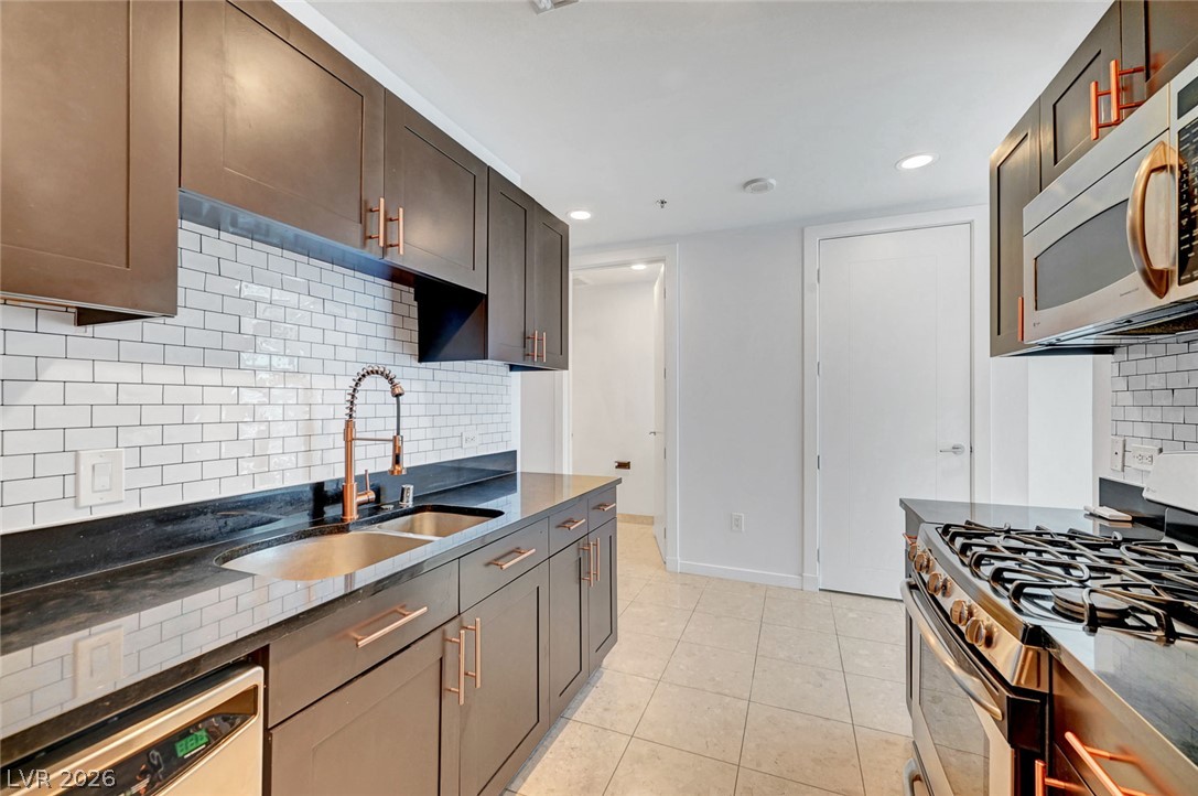 4575 Dean Martin Drive 602 Property Photo 16