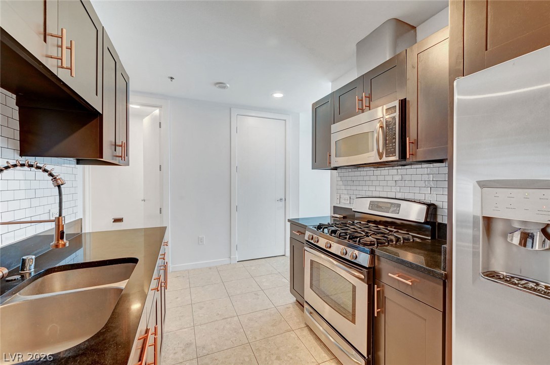 4575 Dean Martin Drive 602 Property Photo 17