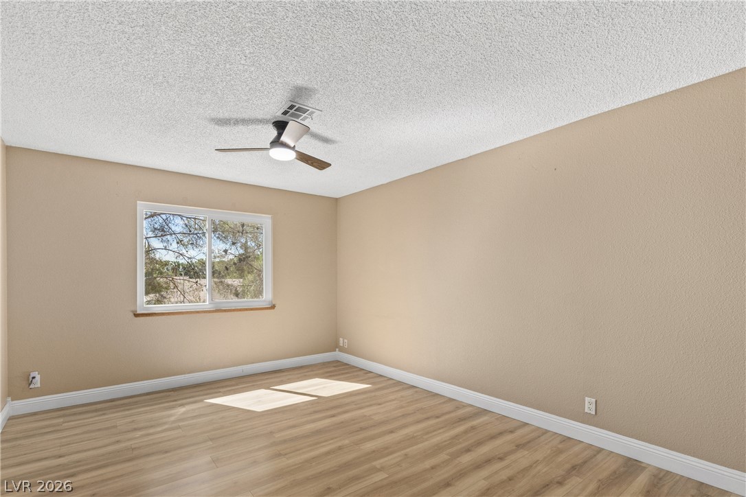 9105 Safeport Cove Court Property Photo 24