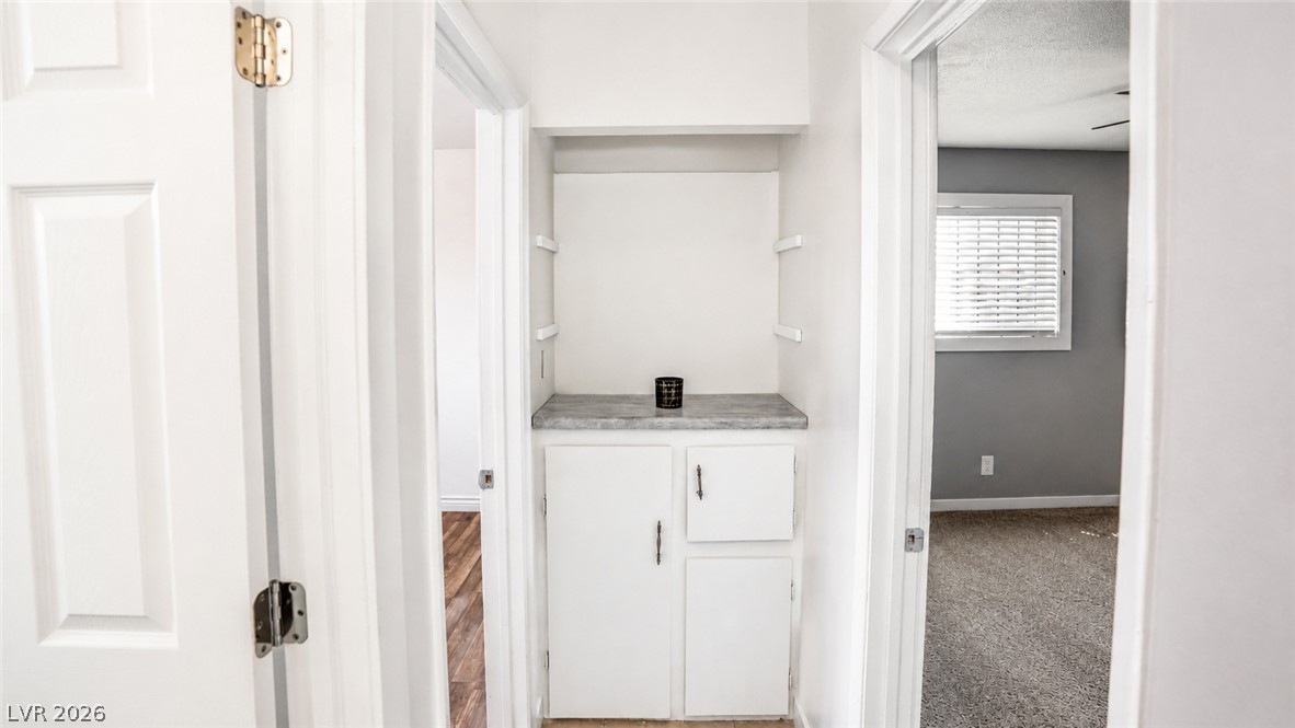 2870 South Sandhill Road Property Photo 43