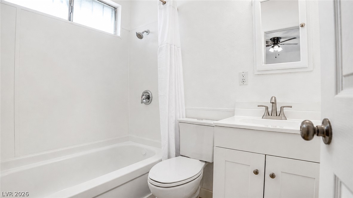 2870 South Sandhill Road Property Photo 54