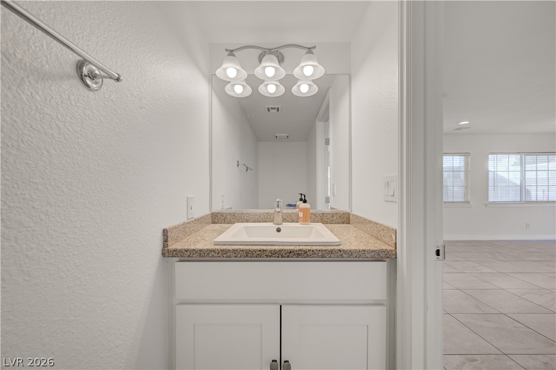 6348 Copperfield Avenue Property Photo 6