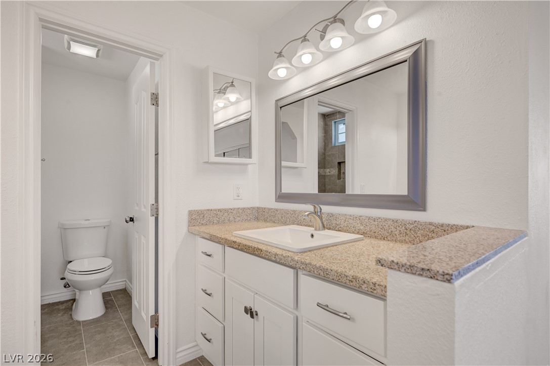 6348 Copperfield Avenue Property Photo 7
