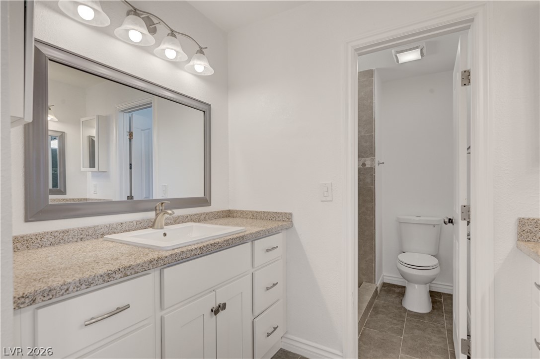 6348 Copperfield Avenue Property Photo 8