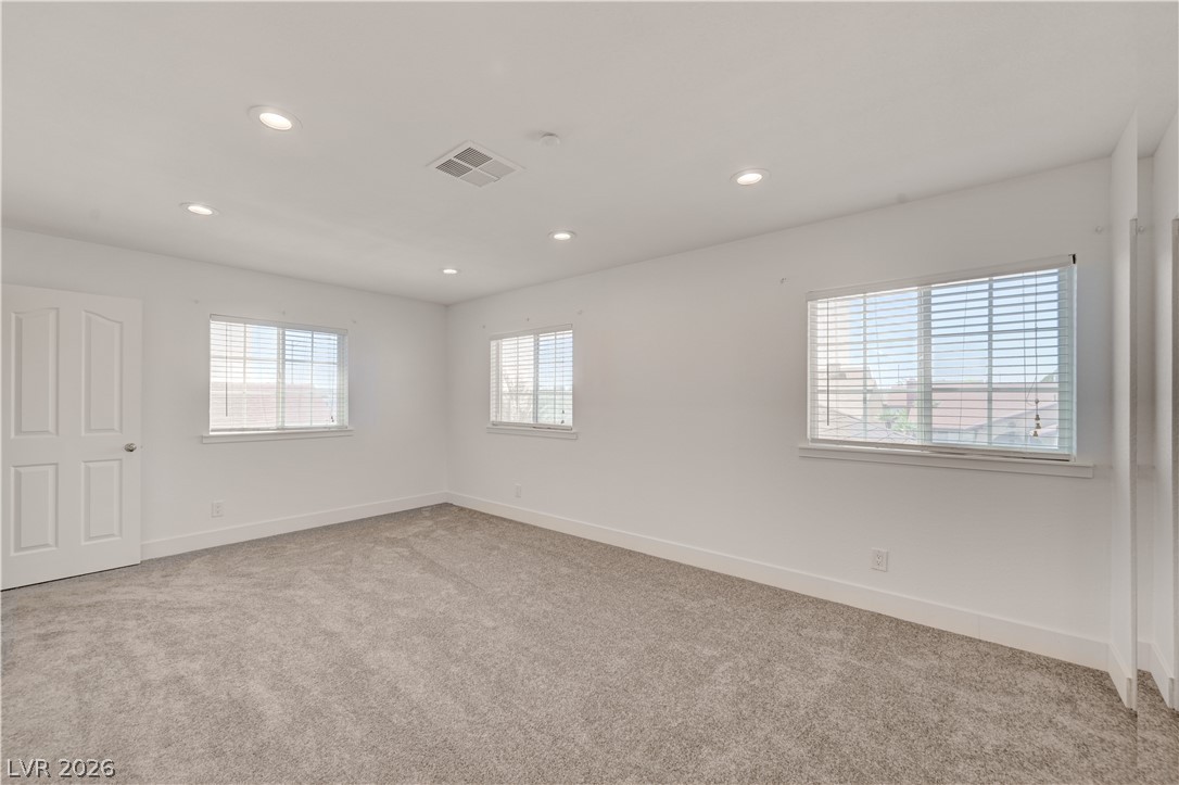 6348 Copperfield Avenue Property Photo 21