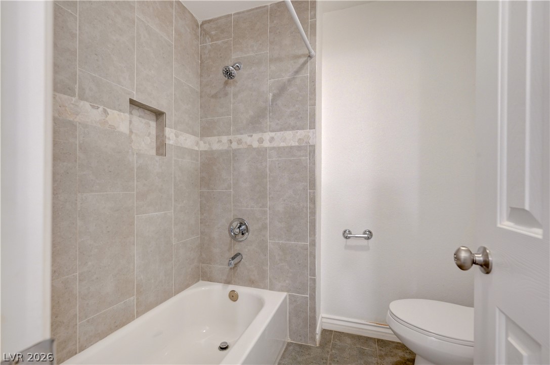 6348 Copperfield Avenue Property Photo 37