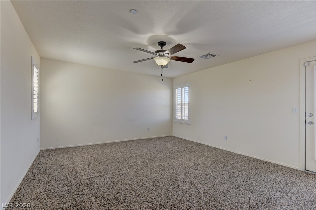 952 Crescent Falls Street Property Photo 11